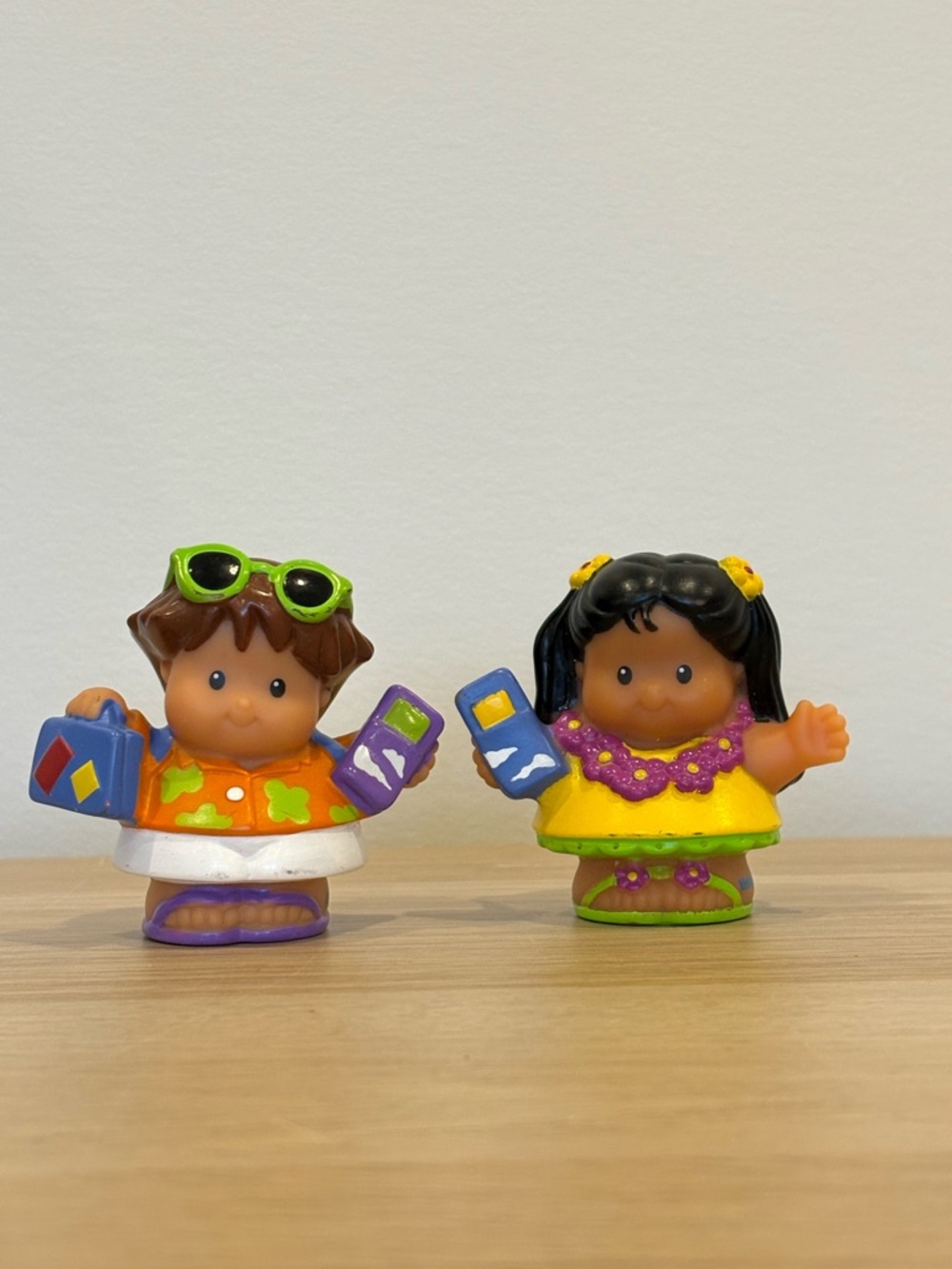 Fisher-Price Little People Travel Figures Lot of 2